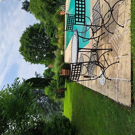 La Morgiane Bed & Breakfast Saint-Germain-les-Vergnes Bagian luar foto