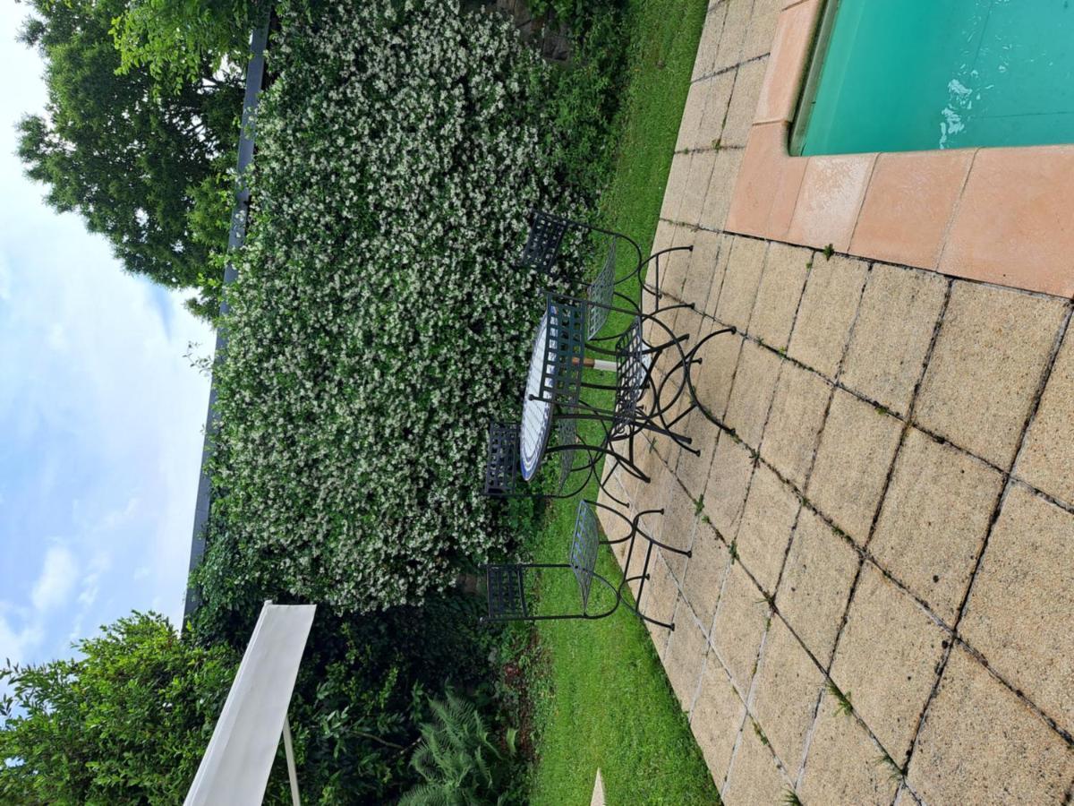 La Morgiane Bed & Breakfast Saint-Germain-les-Vergnes Bagian luar foto
